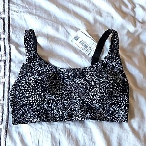 NWT Lululemon In Alignment bra